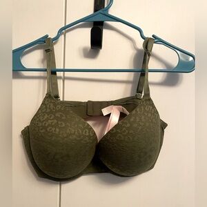 NWOT PINK Wear Everywhere Push Up Bra Sz 36D
